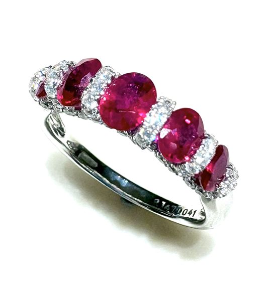 Ringe Sommer Dame Classici in Weißgold Rubino 1.47 Ct RUB CT 1.47 DIA CT 0.41 - RUB CT 1.47 DIA CT 0.41